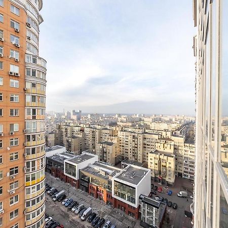 Luxury Apartments Smartplaza Obolon Metro Minskai Kyiv Exterior foto