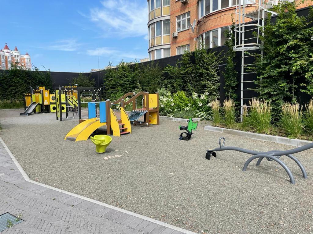 Luxury Apartments Smartplaza Obolon Metro Minskai Kyiv Exterior foto